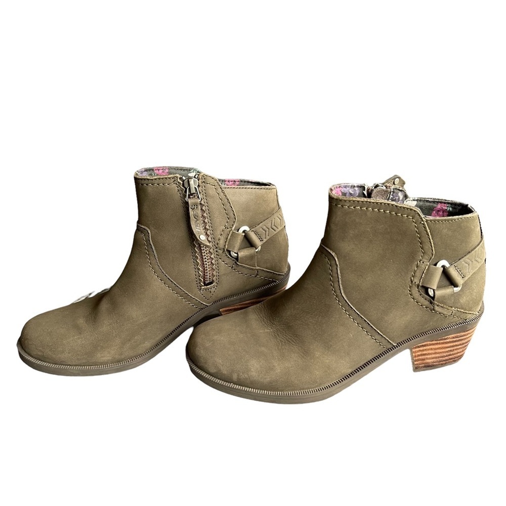 Teva‎ Leather Upper  Booties Size: 6
